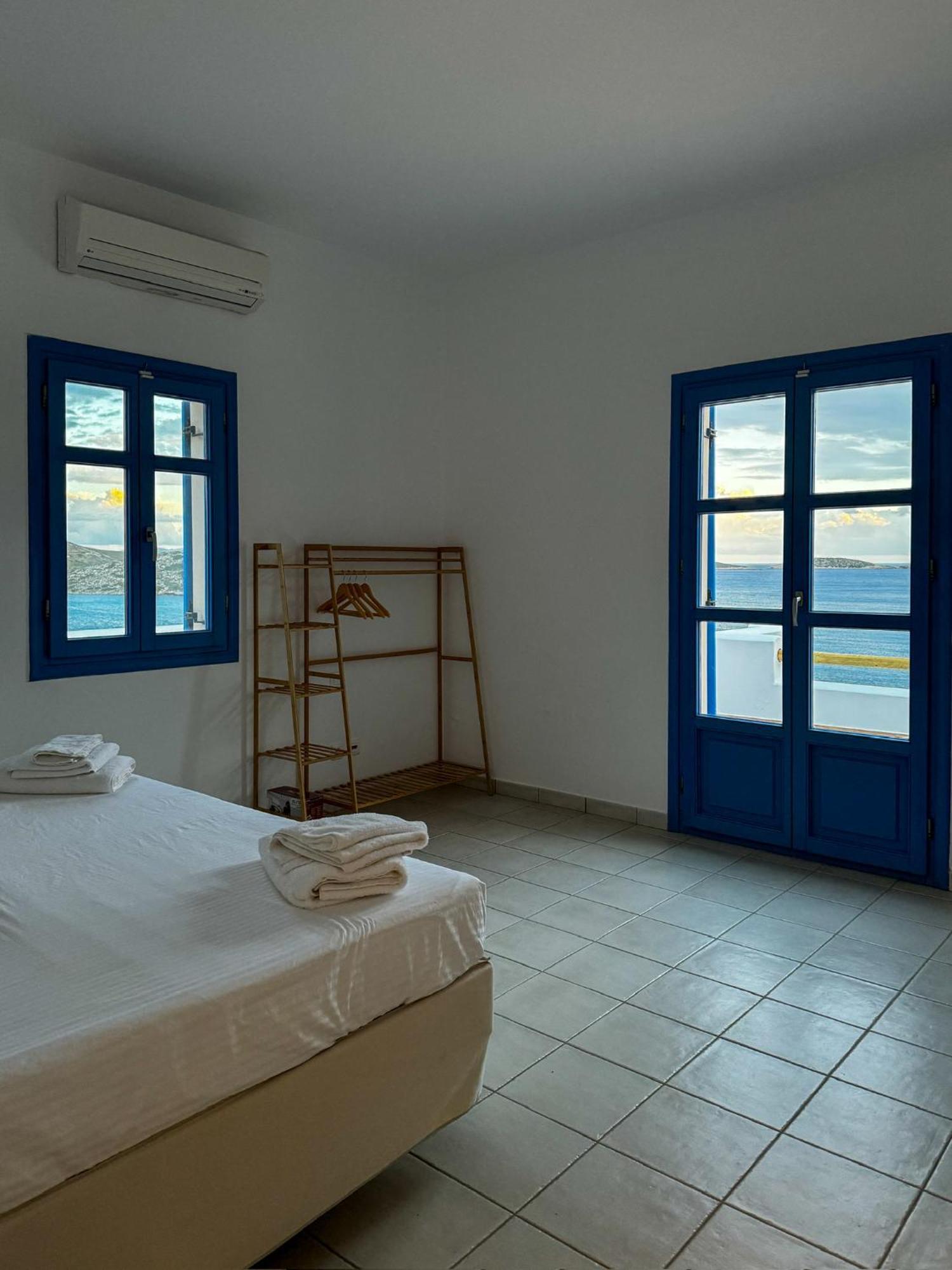 Lipsi Blue Hotel エクステリア 写真