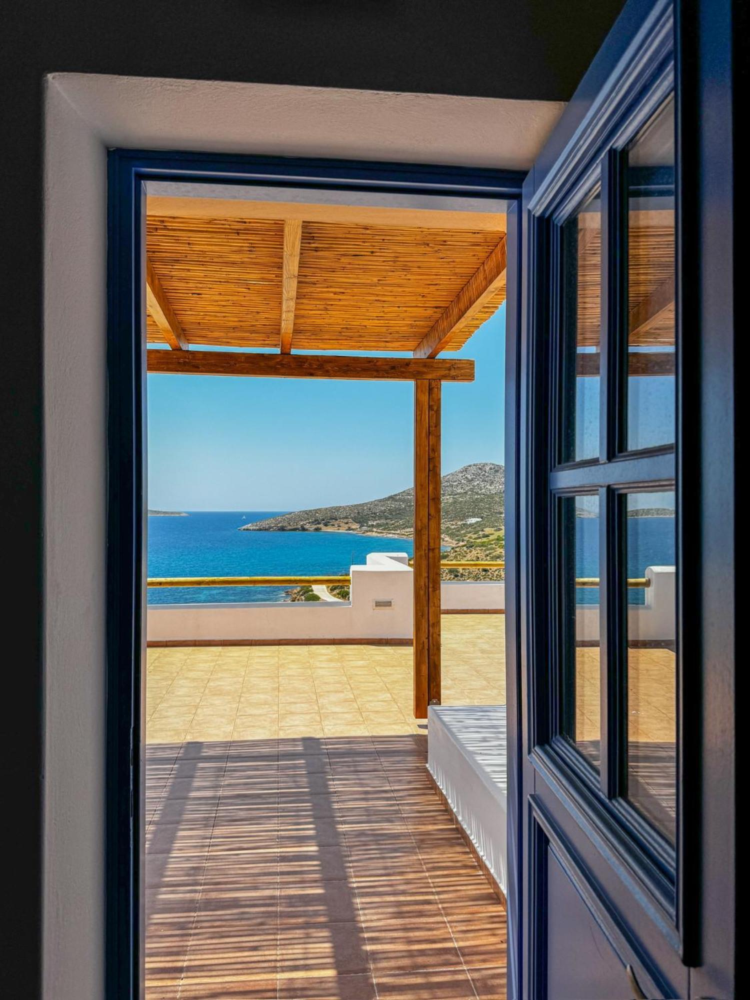 Lipsi Blue Hotel エクステリア 写真